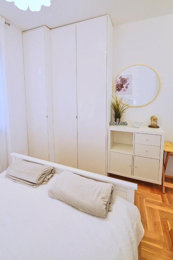 Lovely Apartment Mira Near Airport Zagreb Velika Gorica Exterior foto